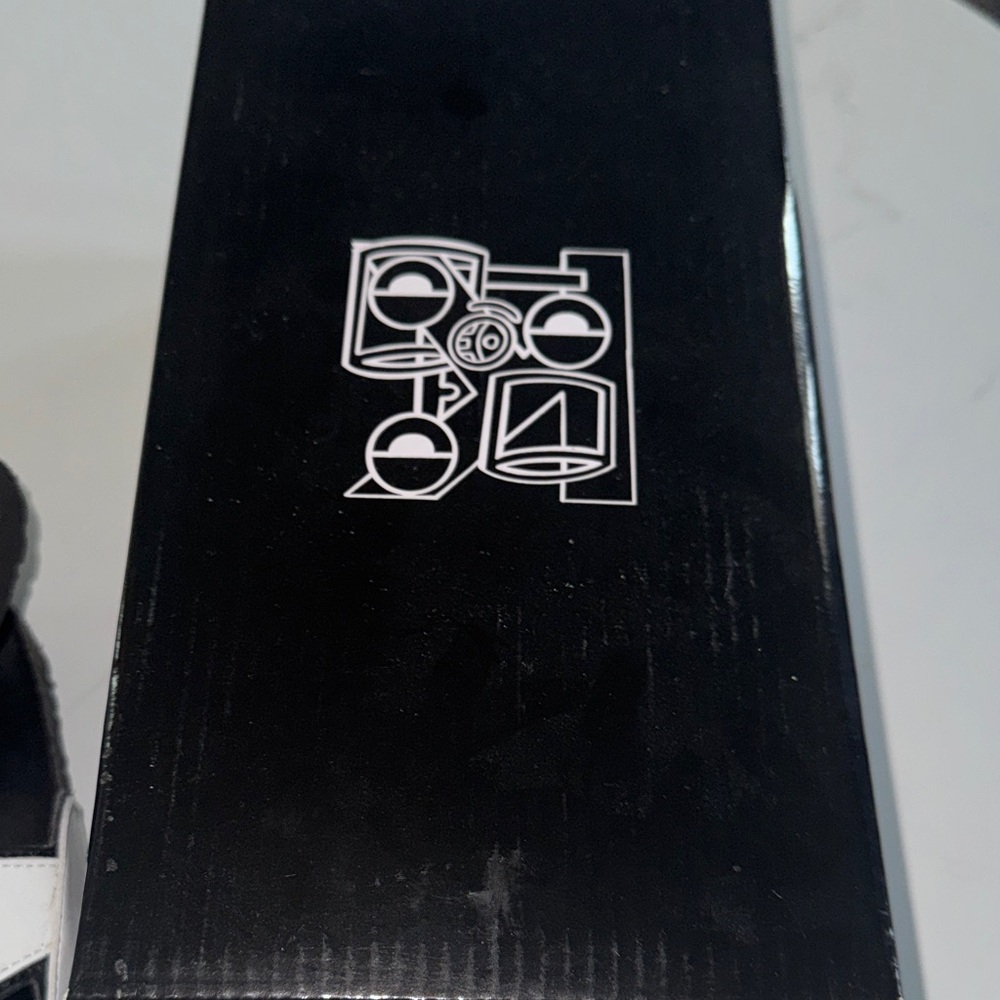 Kodone white Rabbit slides - Picture 3 of 4